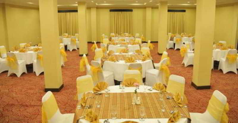 פאלמבאנג Capital O 1128 Hotel Imara מראה חיצוני תמונה