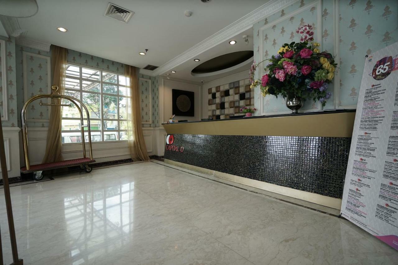 פאלמבאנג Capital O 1128 Hotel Imara מראה חיצוני תמונה