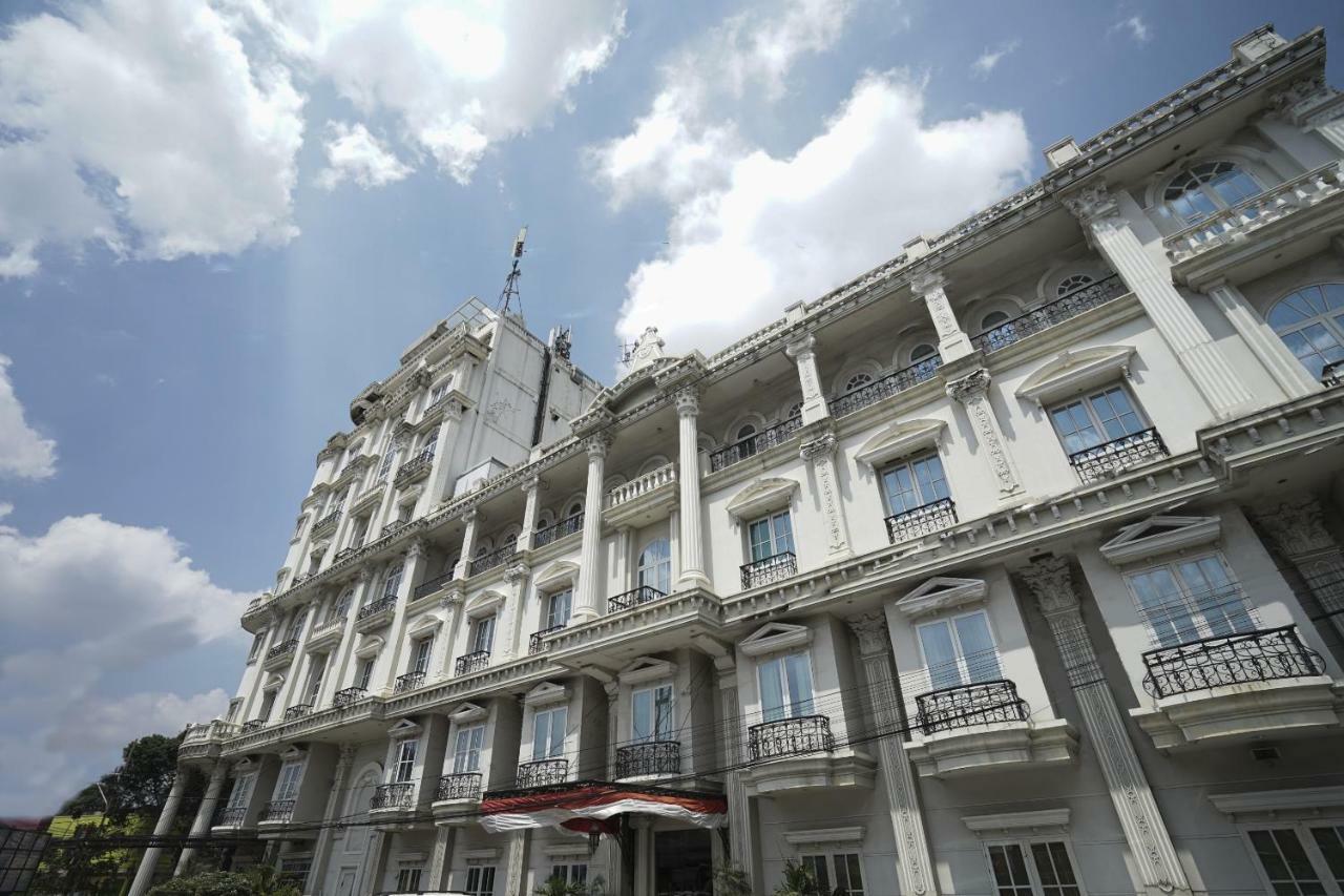 פאלמבאנג Capital O 1128 Hotel Imara מראה חיצוני תמונה
