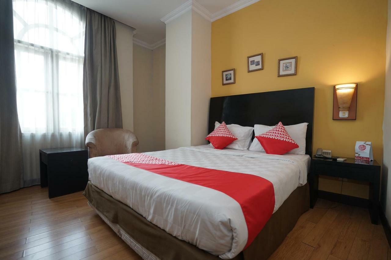 פאלמבאנג Capital O 1128 Hotel Imara מראה חיצוני תמונה
