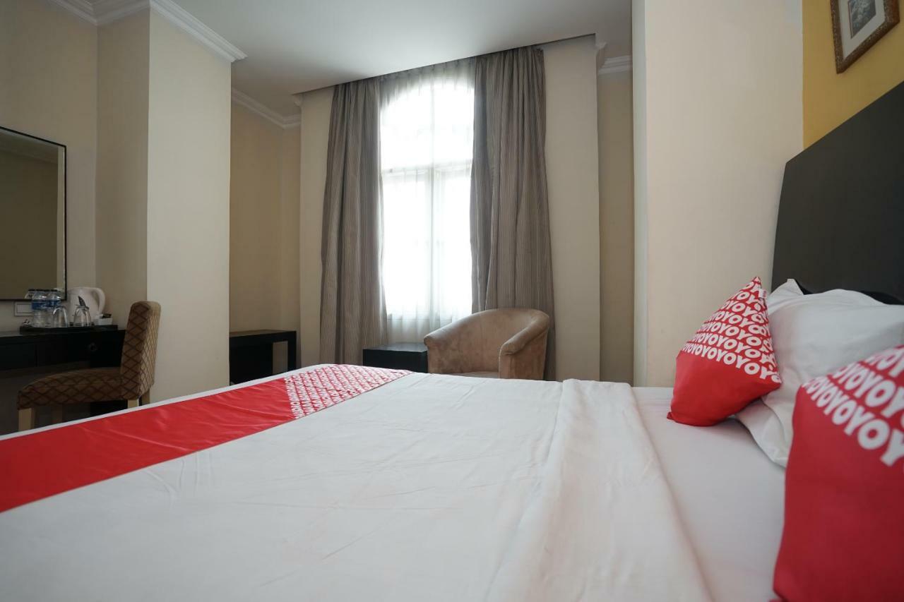 פאלמבאנג Capital O 1128 Hotel Imara מראה חיצוני תמונה