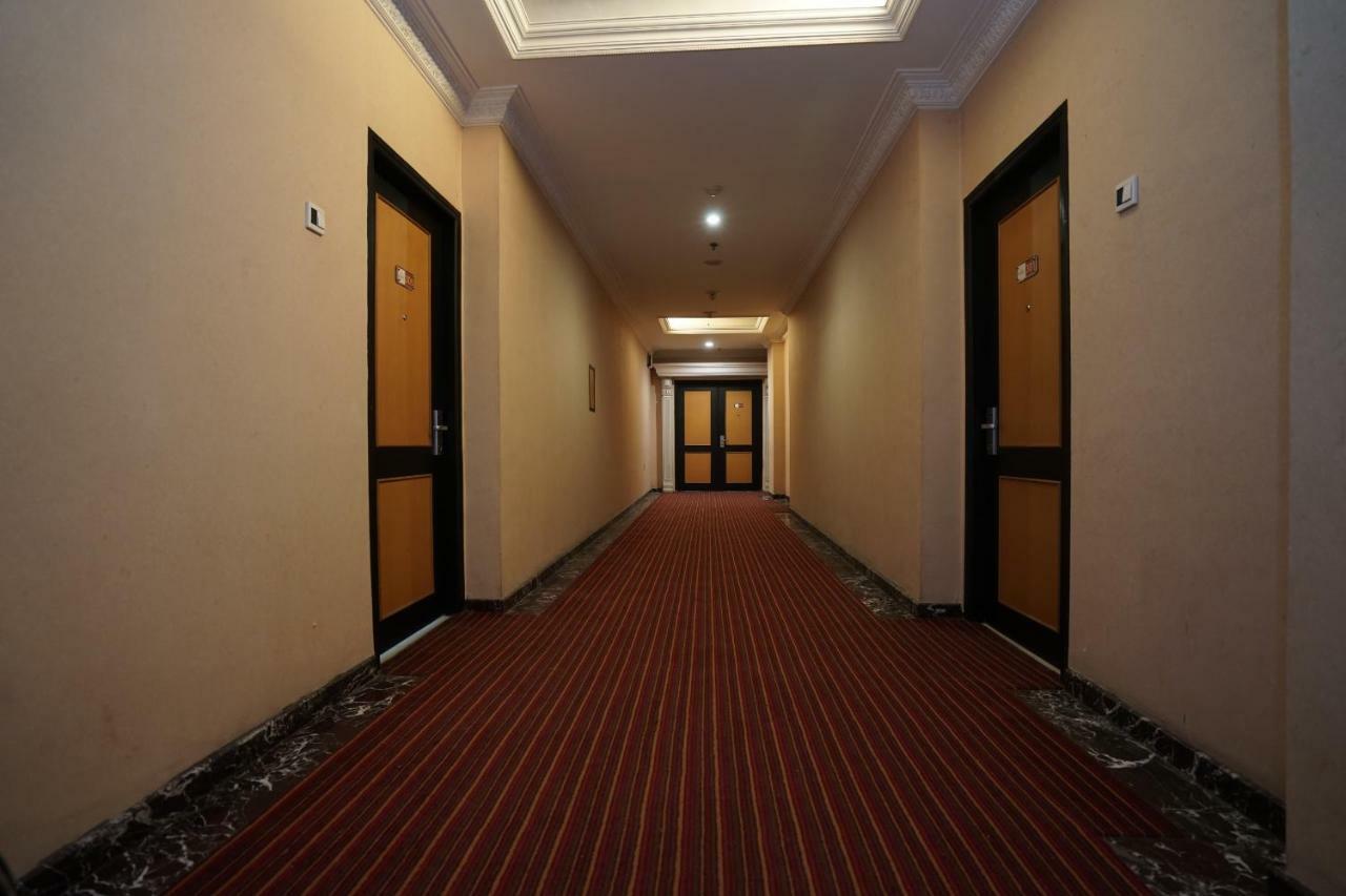 פאלמבאנג Capital O 1128 Hotel Imara מראה חיצוני תמונה