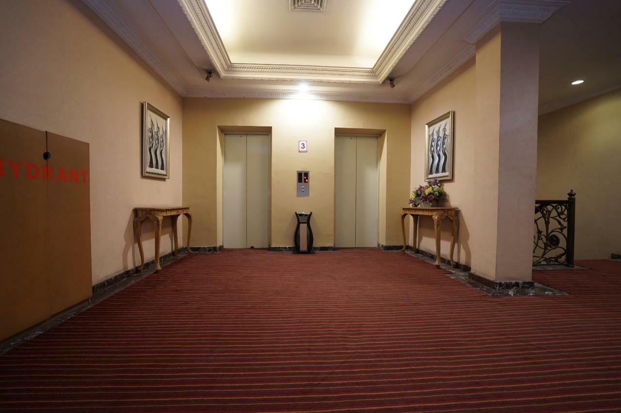 פאלמבאנג Capital O 1128 Hotel Imara מראה חיצוני תמונה