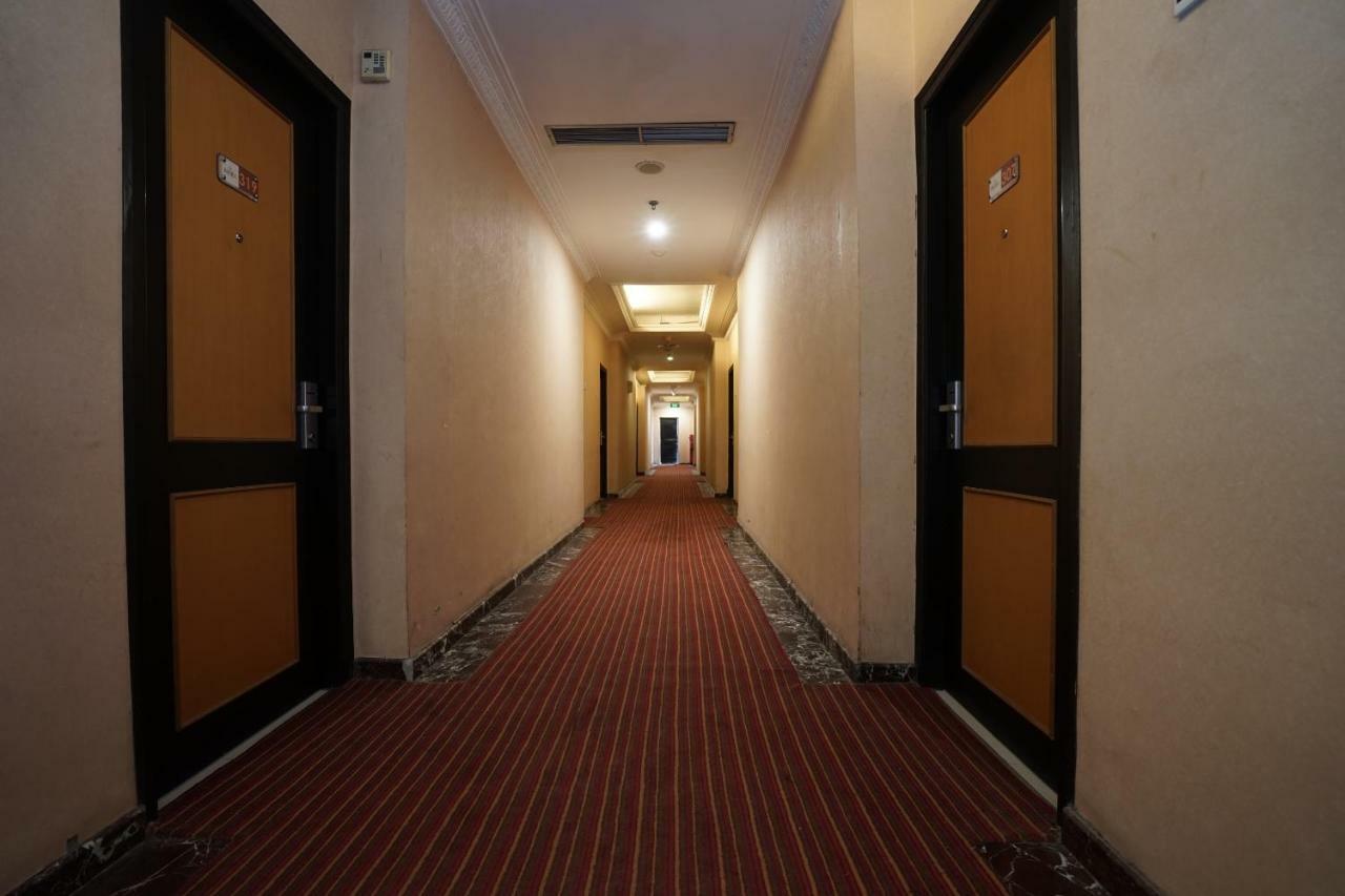 פאלמבאנג Capital O 1128 Hotel Imara מראה חיצוני תמונה